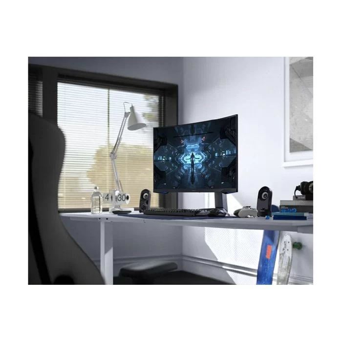 מסך גיימינג Samsung Odyssey G7 C32G75TQSM קעור 32" 240Hz WQHD, 2K VA צבע שחור - יבואן רשמי