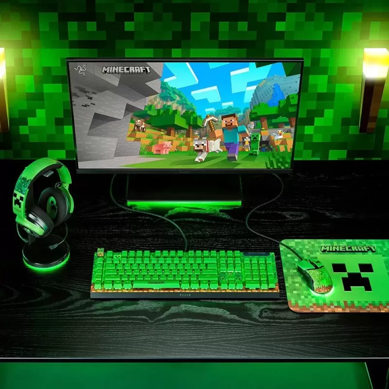 Коврики для мышки RAZER GIGANTUS V2 MEDIUM MINECRAFT EDITION RZ02-03333800