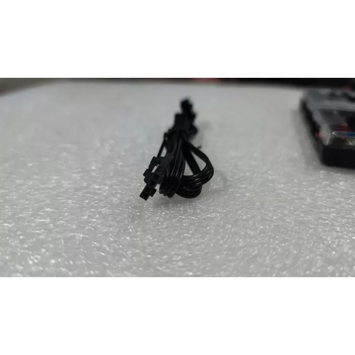 מפצל מאווררים Cooler Master 6 ARBG 6 PWM SPLITER OEM