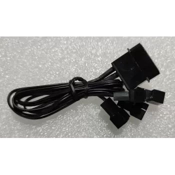 מפצל מאווררים Antec MOLEX FEMALE TO 4 PCS 4 PIN צבע שחור
