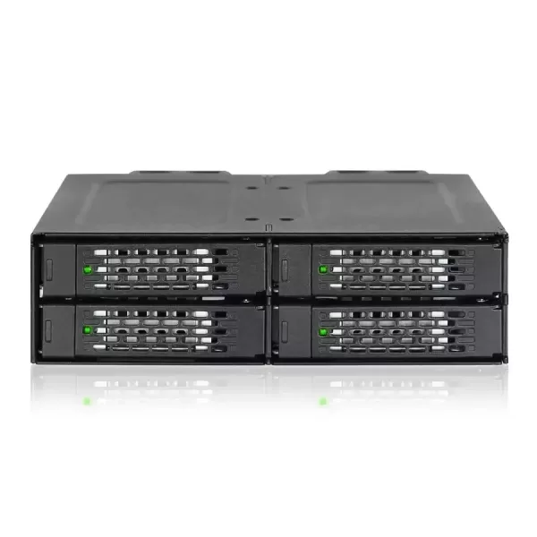 Адаптер ICY DOCK ToughArmor MB699VP-B V3 4-Bay 2.5 U.2/U.3 NVMe MB699VP-BV3