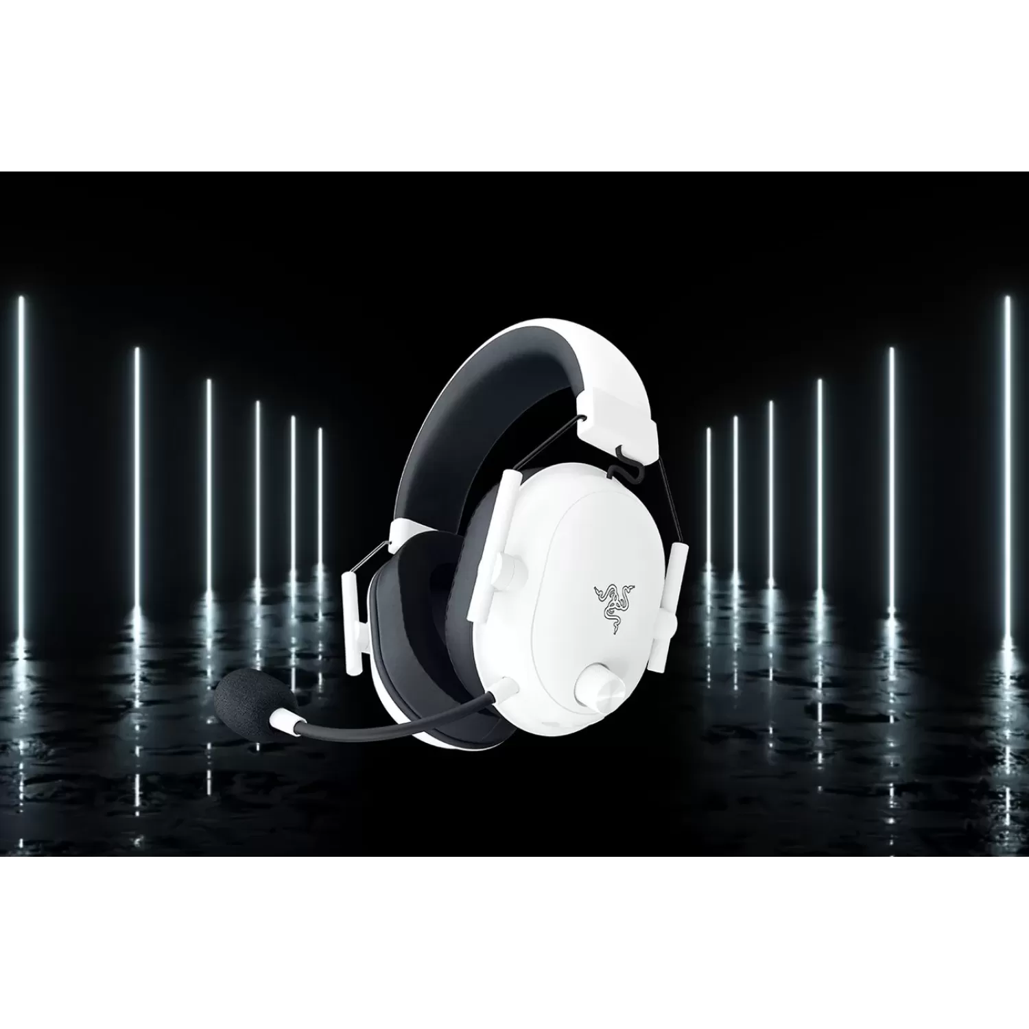 Wireless gaming headphones RAZER BlackShark V2 HyperSpeed - white