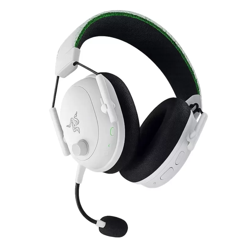 Wireless gaming headphones RAZER BlackShark V3 Pro for Xbox - white