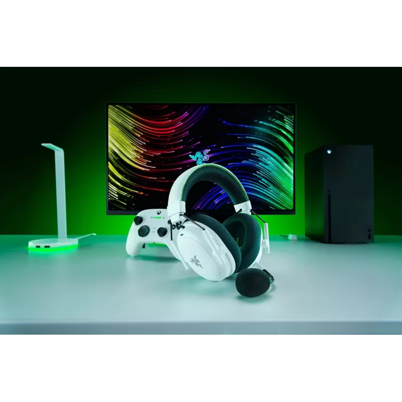 Wireless gaming headphones RAZER BlackShark V3 Pro for Xbox - white