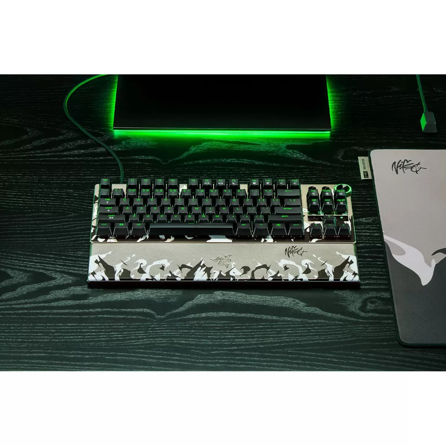 Игровая Клавиатура RAZER Huntsman V3 Pro Tenkeyless 8khz Niko Edition