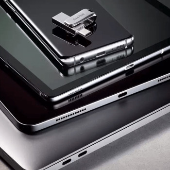 Flash Drive Sandisk 64G Ultra Dual Luxe USB-C/A Flash Drive SDDDC4-064G-G46 64GB Flash Drive Sandisk 64G Ultra Dual Luxe USB-C/A Flash Drive SDDDC4-064G-G46 64GB