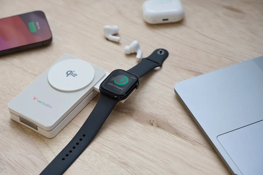 Verbatim Charge 'n' Go Qi2 Power Bank 10000mAh