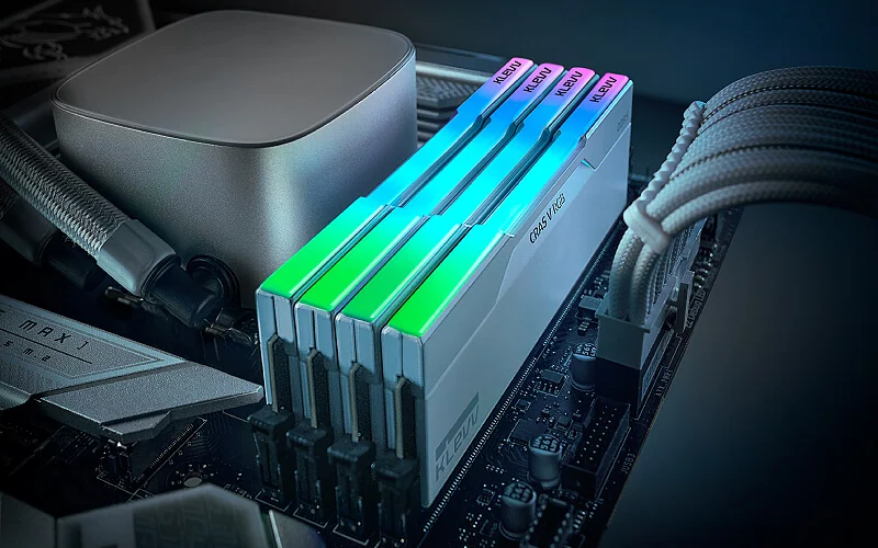 זיכרון לנייח Klevv DDR5 32GB (2x16GB) 6000 CL30 CRAS V RGB White