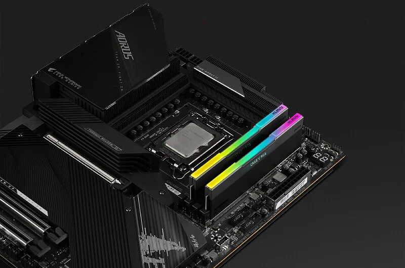 Память для ПК Klevv CRAS V RGB DDR5 64GB (2x32GB) 6400 CL32 чёрная