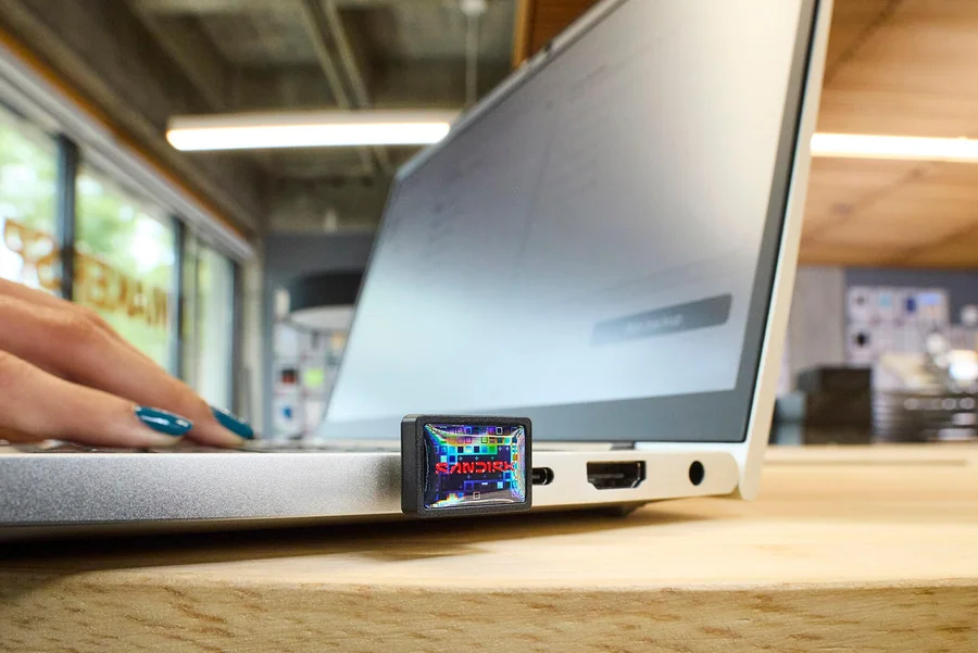 זיכרון נייד SanDisk Extreme Fit USB-C 256GB