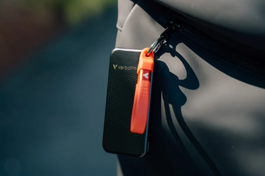 Verbatim Pocket SSD 1TB USB 3.2 Gen 2 External SSD Black/Red