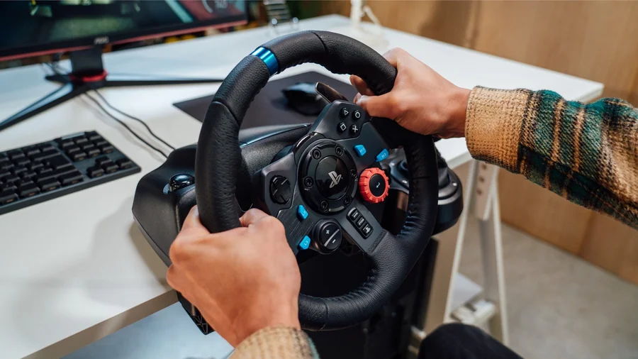 הגה מירוצים Logitech G29 Driving Force