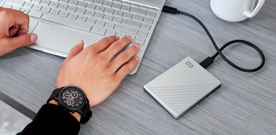 Внешний жесткий диск Western Digital My Passport Ultra USB-C 2 ТБ, серебристый
