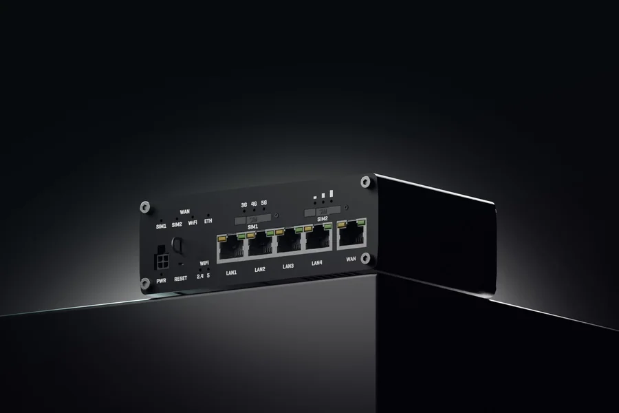 Teltonika RUTM50 5G Industrial Cellular Router