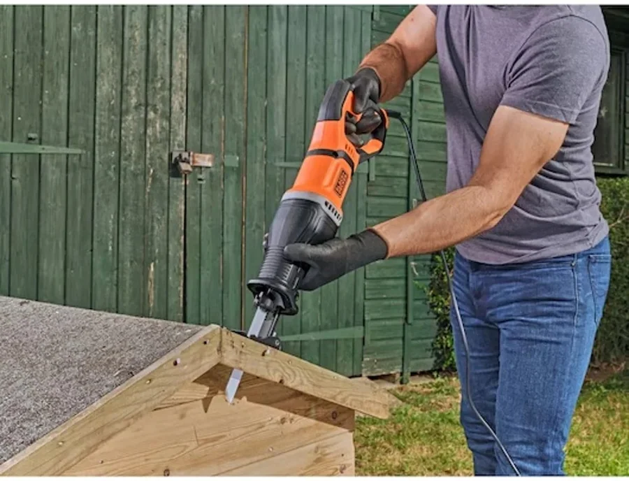 Black & Decker BES301 750W Reciprocating Saw
