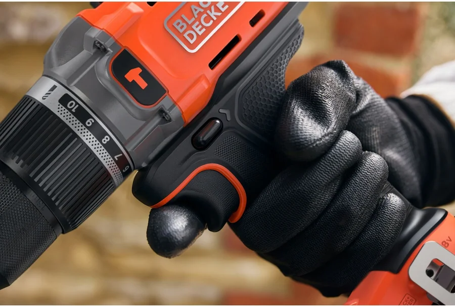 Аккумуляторная ударная дрель Black & Decker BCD383D1XC 18V 2.0Ah