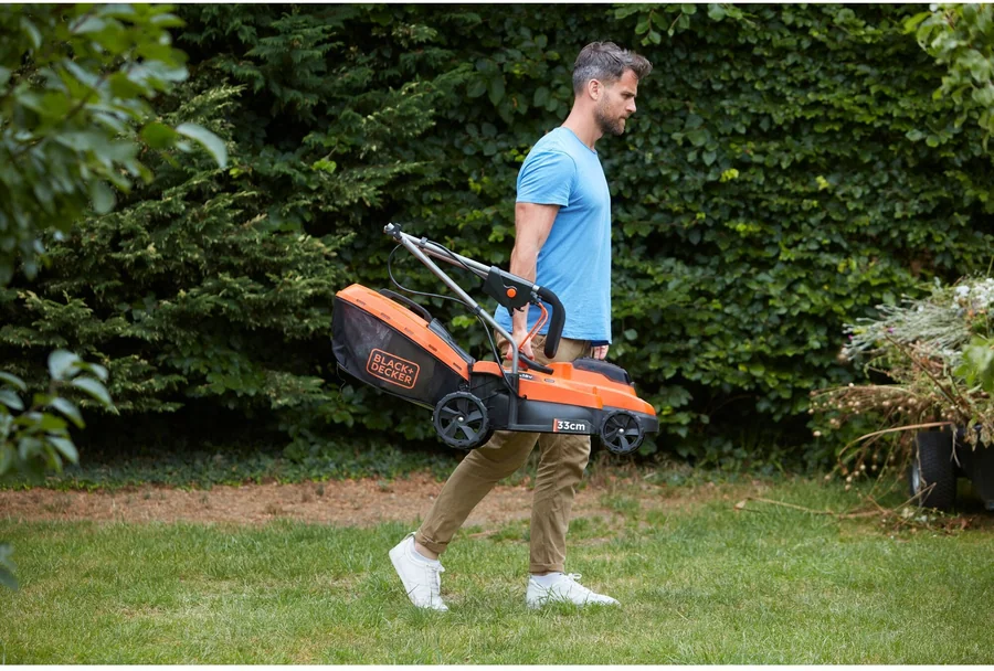 מכסחת דשא נטענת Black & Decker BCMW3318N 2x18V 33cm ללא סוללות