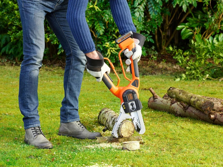 Аккумуляторный цепной сучкорез Black & Decker GKC1000L Alligator 18V 10cm