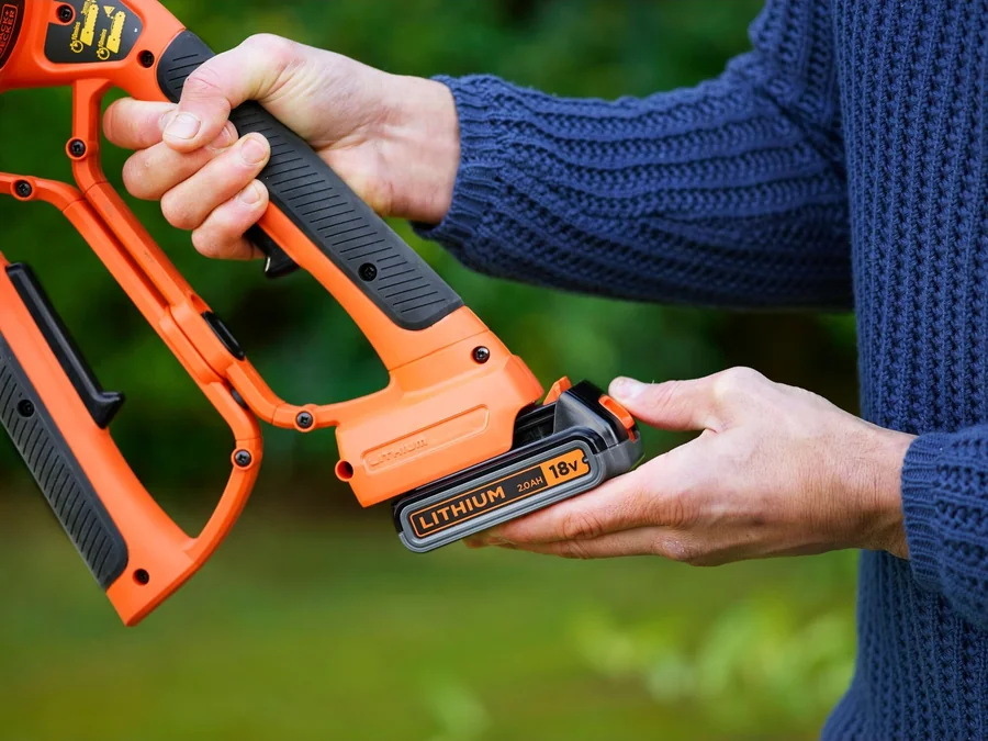 Аккумуляторный цепной сучкорез Black & Decker GKC1000L Alligator 18V 10cm