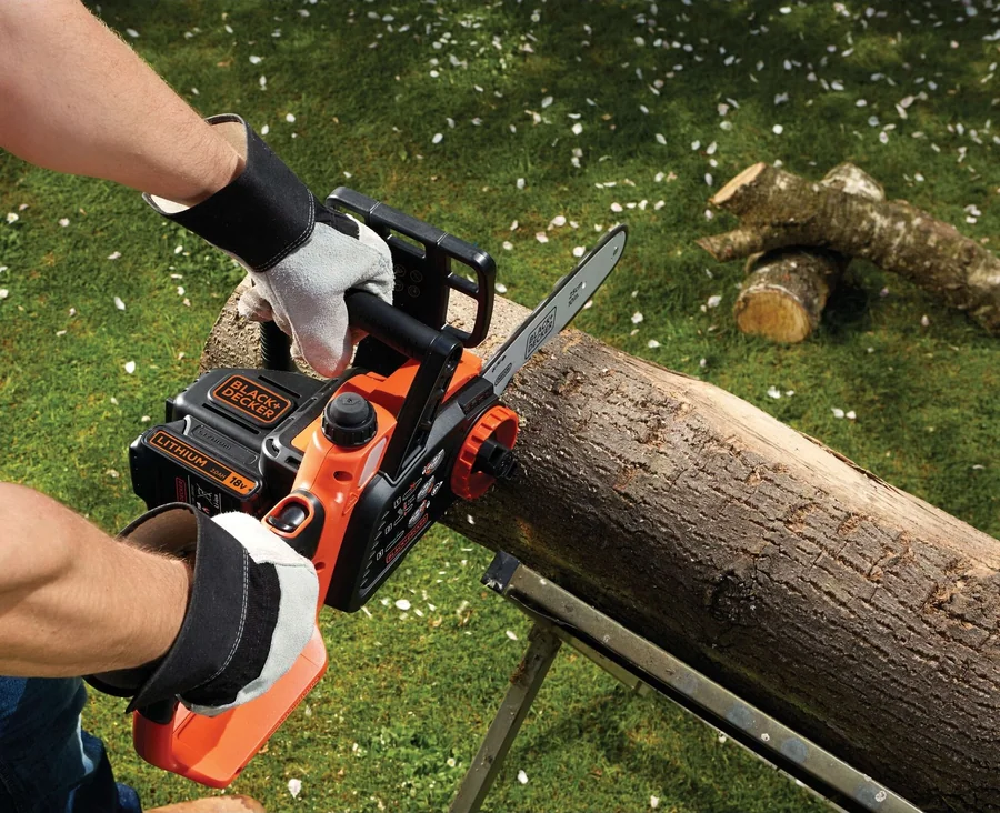 Аккумуляторная цепная пила Black & Decker GKC1825L20 18V 25cm