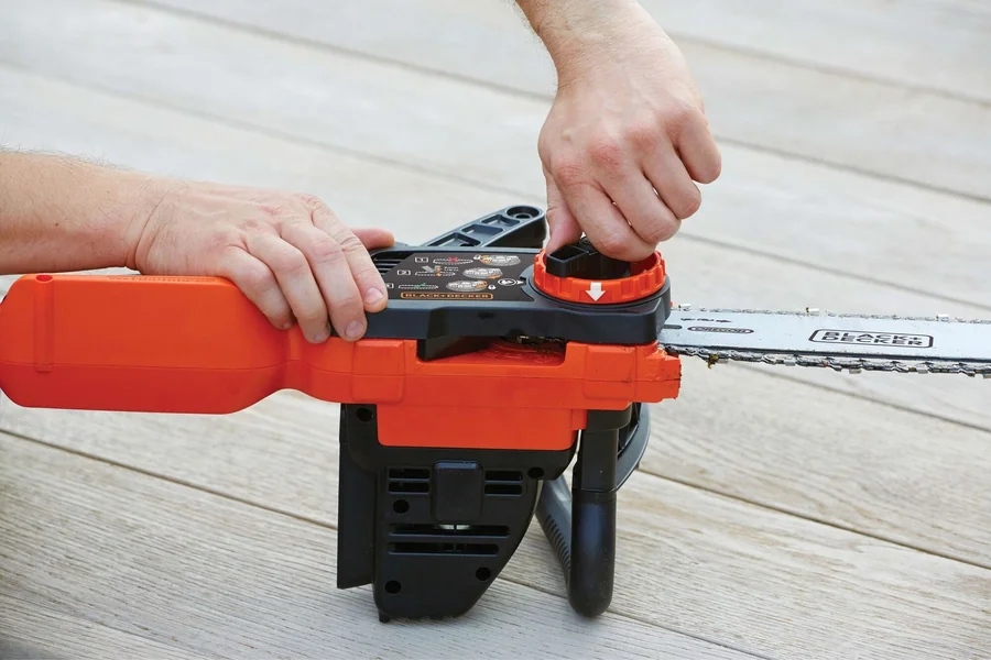 Аккумуляторная цепная пила Black & Decker GKC1825L20 18V 25cm