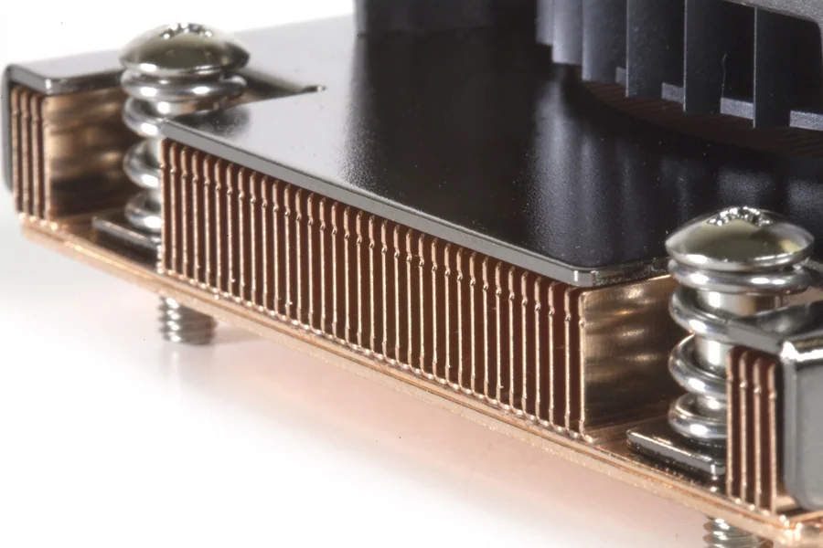 קירור למעבד Dynatron R25 1U Narrow