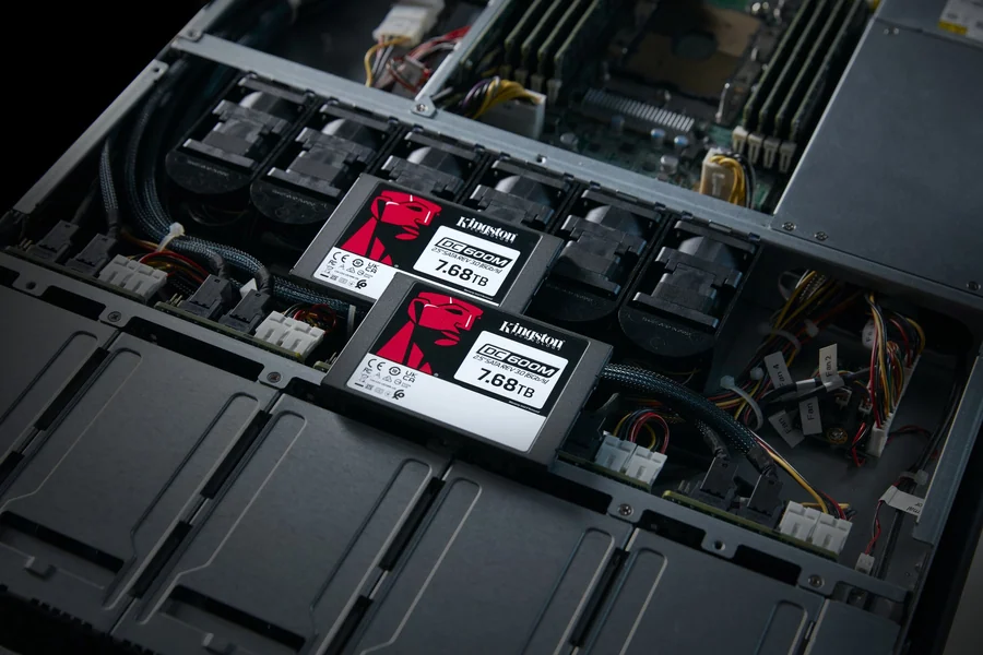 דיסק SSD Kingston DC600M 7.68TB
