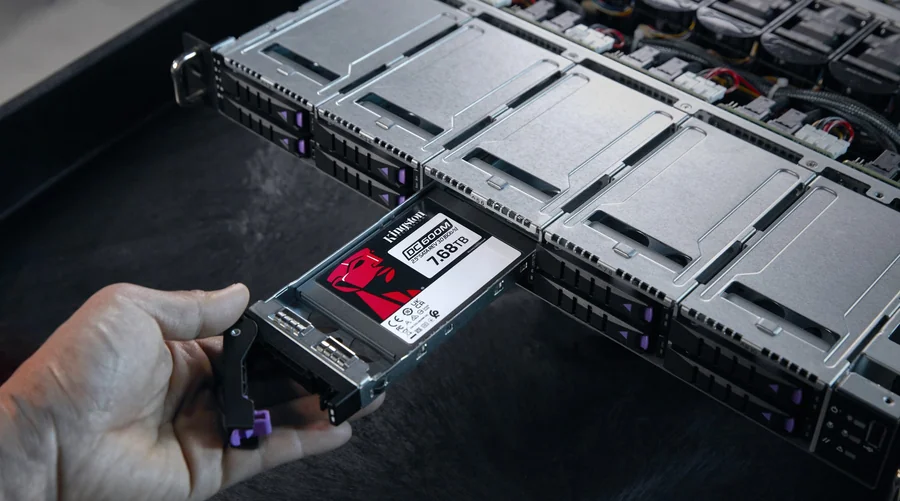 דיסק SSD Kingston DC600M 7.68TB