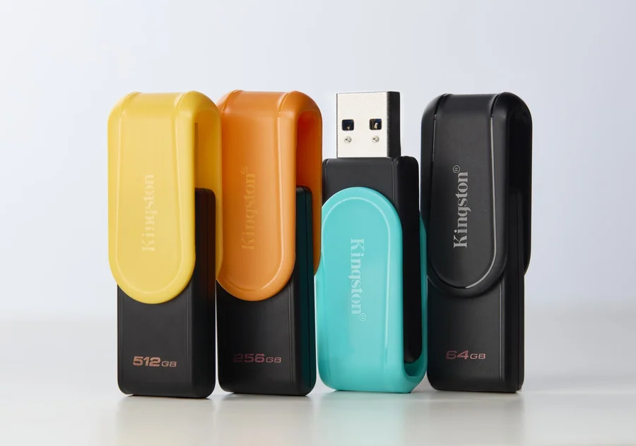זיכרון נייד Kingston DataTraveler Exodia S 512GB USB 3.2 Gen 1 שחור/צהוב