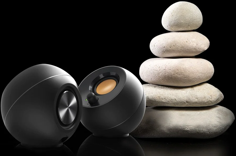 USB-колонки для компьютера Creative Pebble 2.0 чёрные