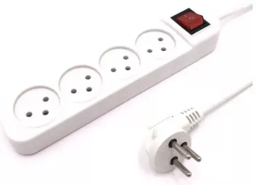 מפצל חשמל ל4 כולל כבל מאריך Luggar Multi Socket 4 Way 3m + power switch