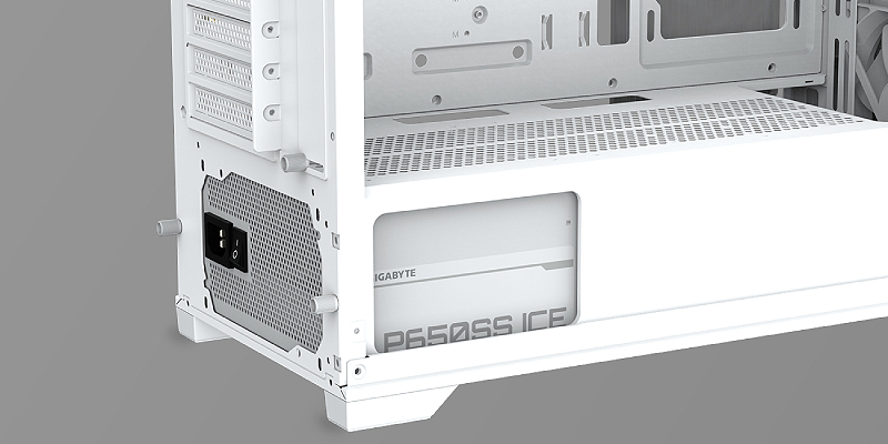 תא להסתרת ספק הכוח - Gigabyte C102 Glass ICE