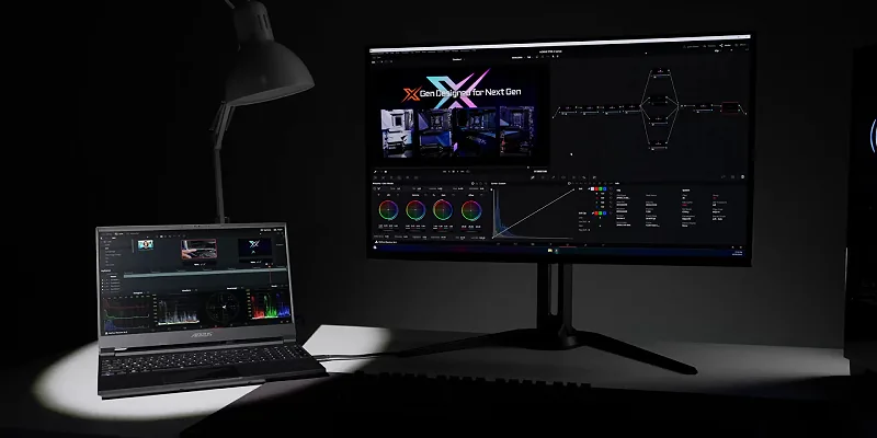 Built‑in KVM for quick switching between devices
