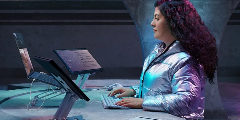 MX Keys S ergonomic design