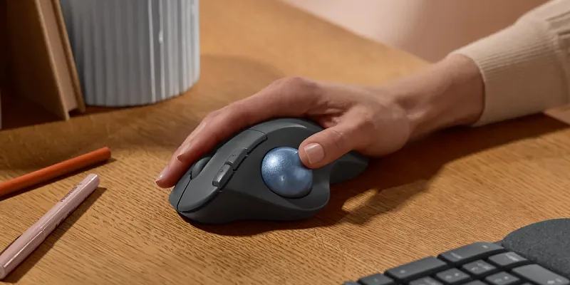 ERGO M575S ergonomic design