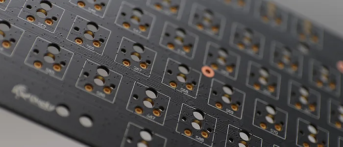 לוח PCB דו שכבות