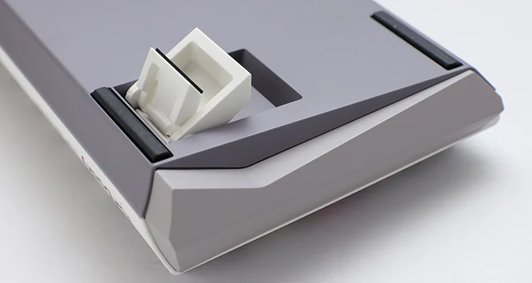 חיבור USB-C נתיק בקצב 1000Hz