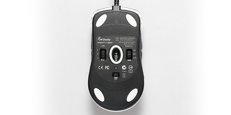 Ducky Feather Black & White - изображение 5