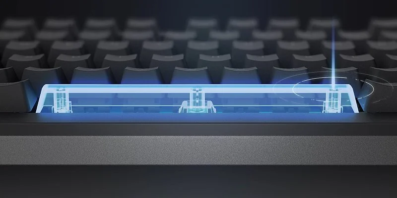 White Ducky One X keyboard with Hebrew and English layout