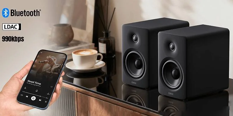 SUB OUT output of the white Edifier M90