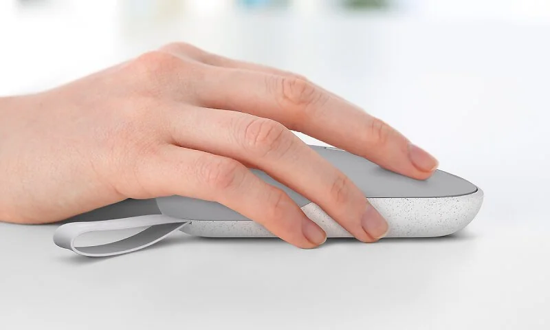 Magnetic swappable covers on Asus MD100