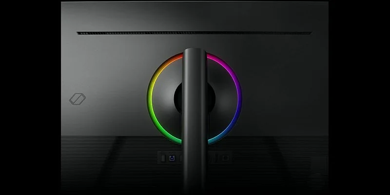 Side angle of the 37 inch curved monitor