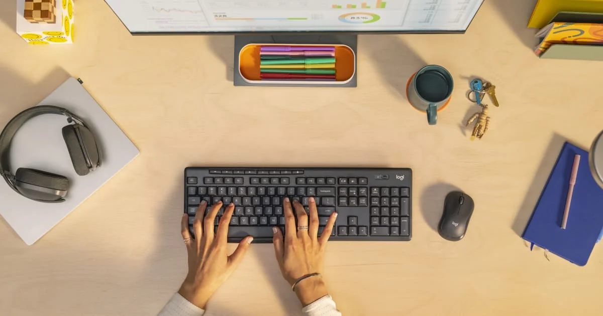 סט אלחוטי Logitech MK370 מקלדת ועכבר